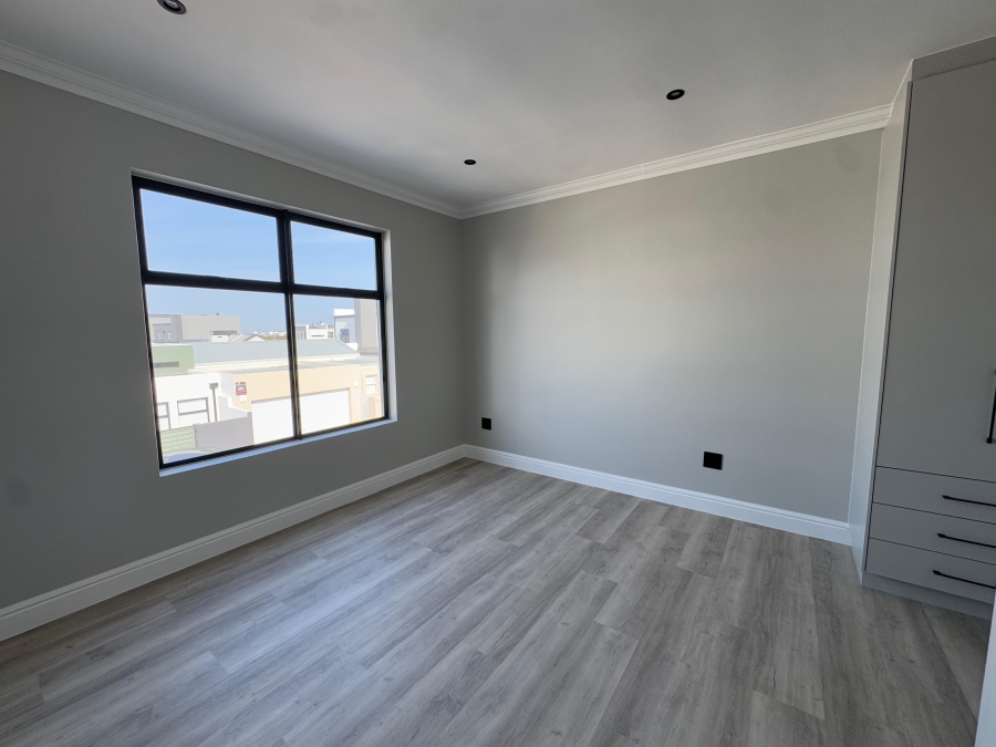 To Let 4 Bedroom Property for Rent in Sandown Estate Western Cape